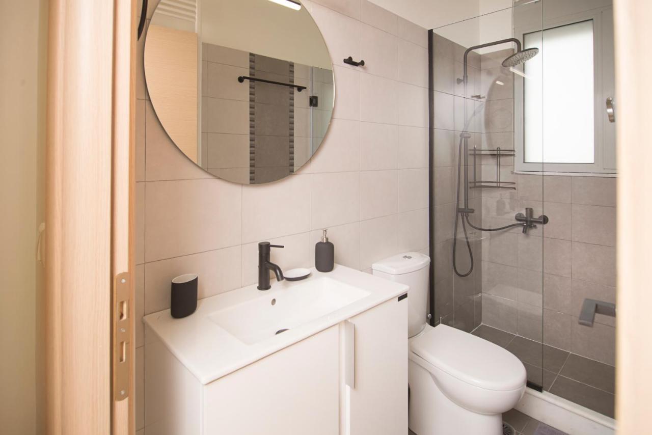 Spectacular Apartment Near Dance Hall/Center Каламата Екстериор снимка