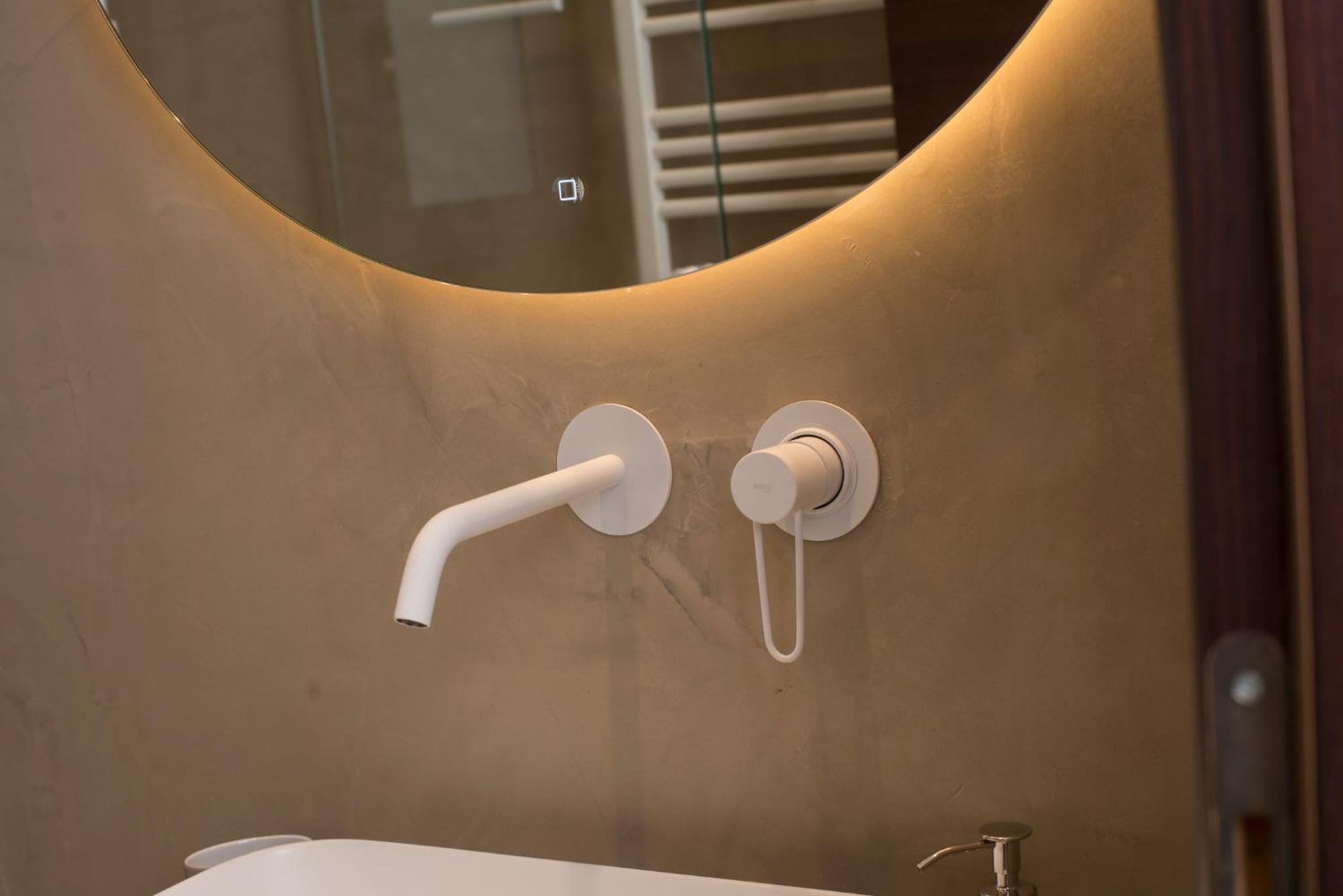 Spectacular Apartment Near Dance Hall/Center Каламата Екстериор снимка