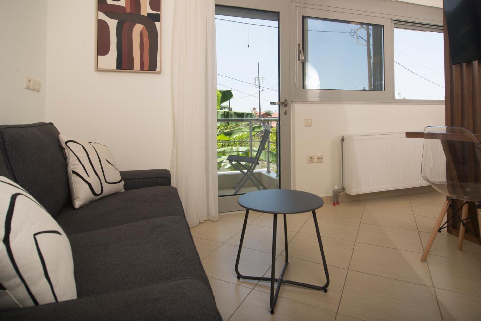 Spectacular Apartment Near Dance Hall/Center Каламата Екстериор снимка