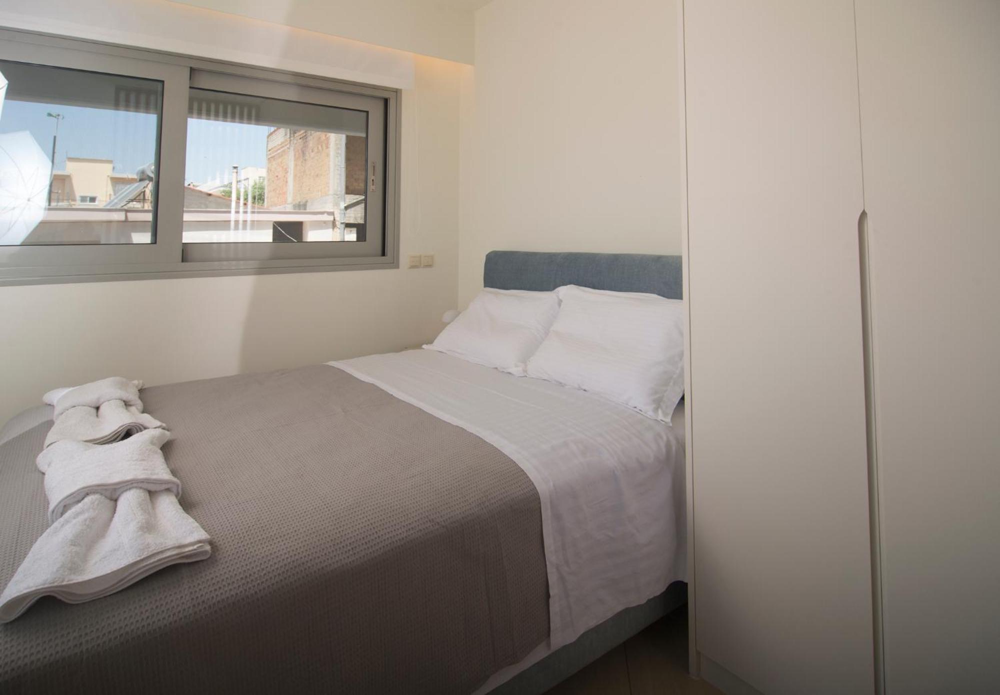 Spectacular Apartment Near Dance Hall/Center Каламата Екстериор снимка